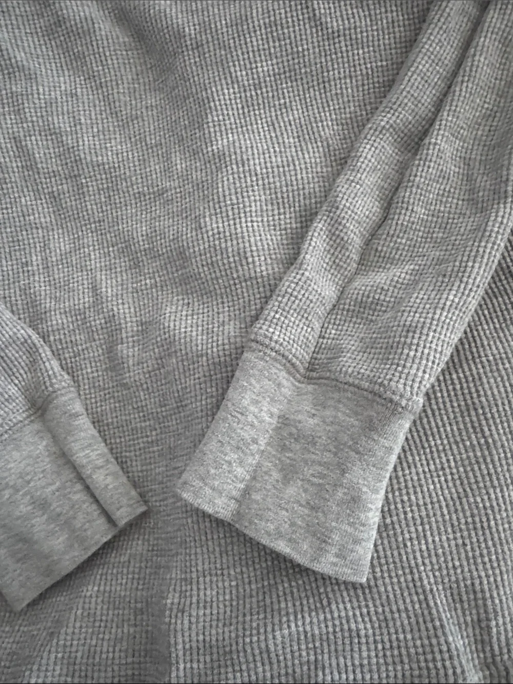 Gray Thermal Long-Sleeve Top men’s extra small